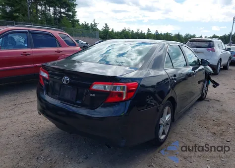 2014 Toyota Camry Se z USA, uszkodzony, nr VIN 4T1BF1FK9EU472781
